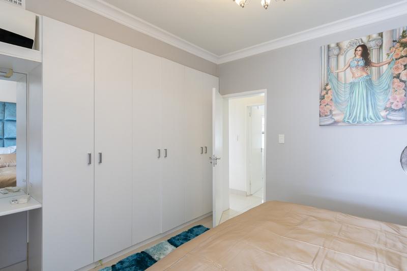 9 Bedroom Property for Sale in Gordon Heights Western Cape